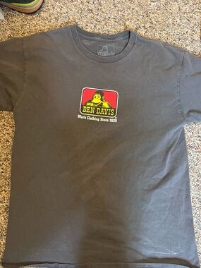 Ben Davis Gray Short-Sleeve Tee with Red & Yellow Logo